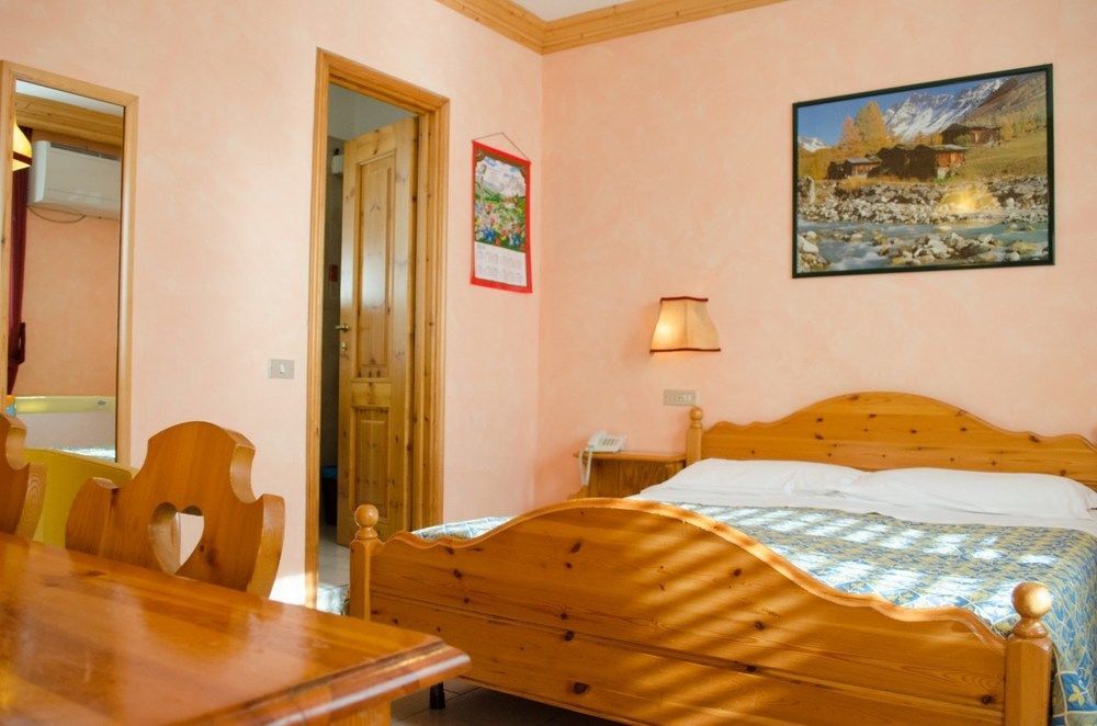 Hotel Stelvio Varese Exterior foto