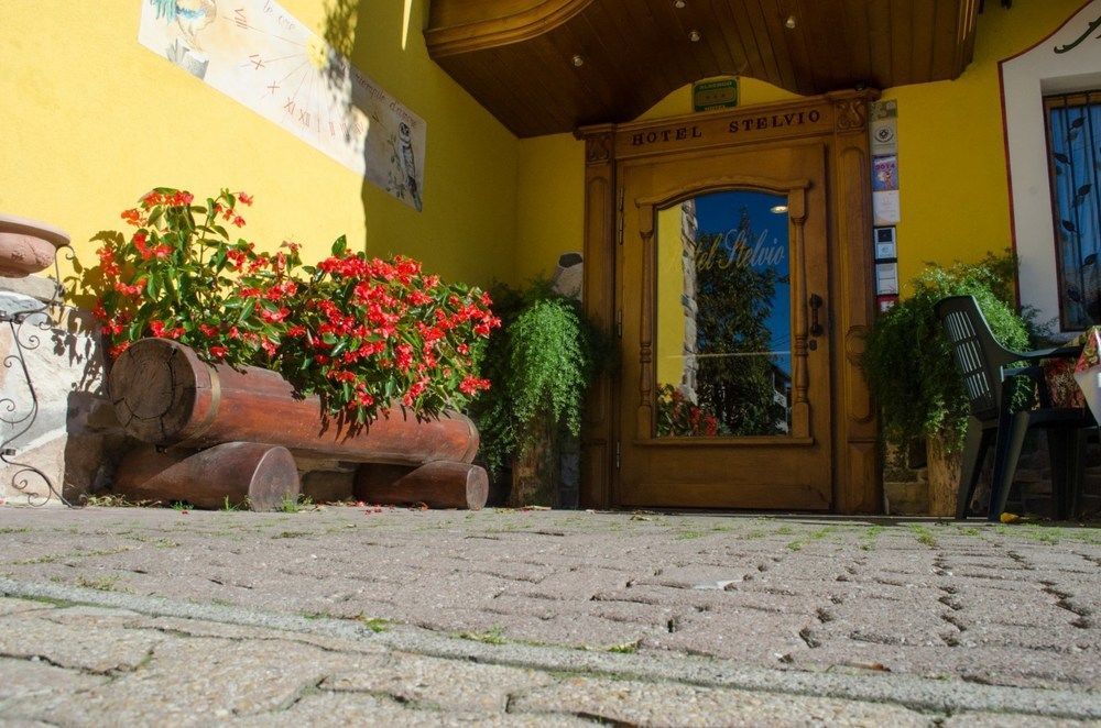 Hotel Stelvio Varese Exterior foto