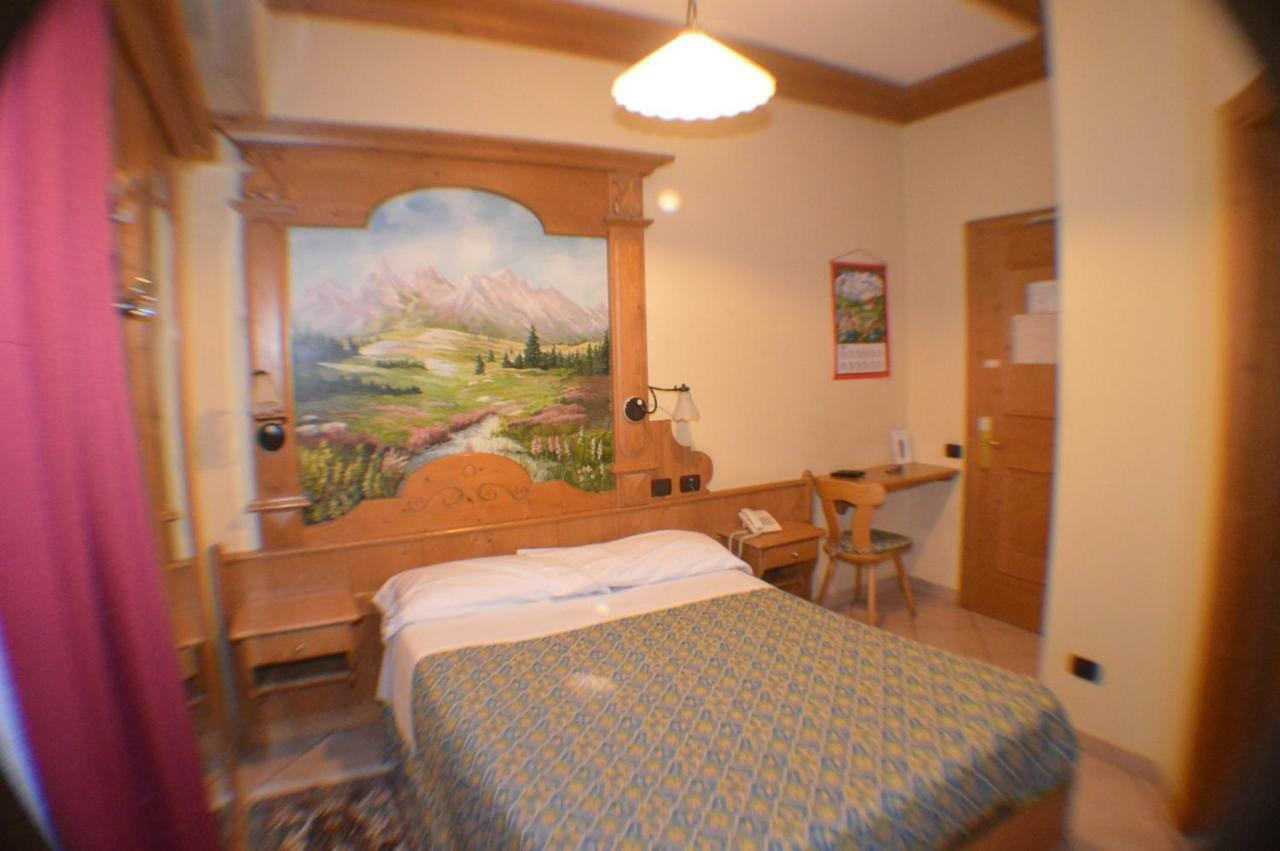 Hotel Stelvio Varese Exterior foto